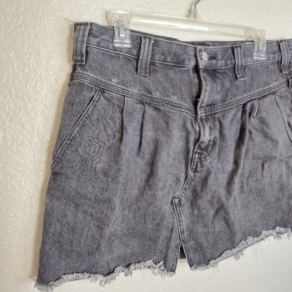 Free People We the Free Side Car Denim Mini Skirt Sanded Black sz 30 - Picture 5 of 9